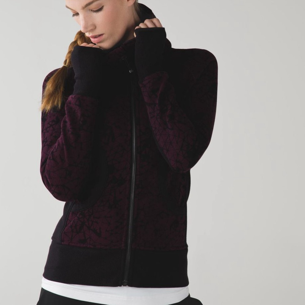 Lululemon Scuba Hoodie II
Star Crushed Black Cherry Black / Black